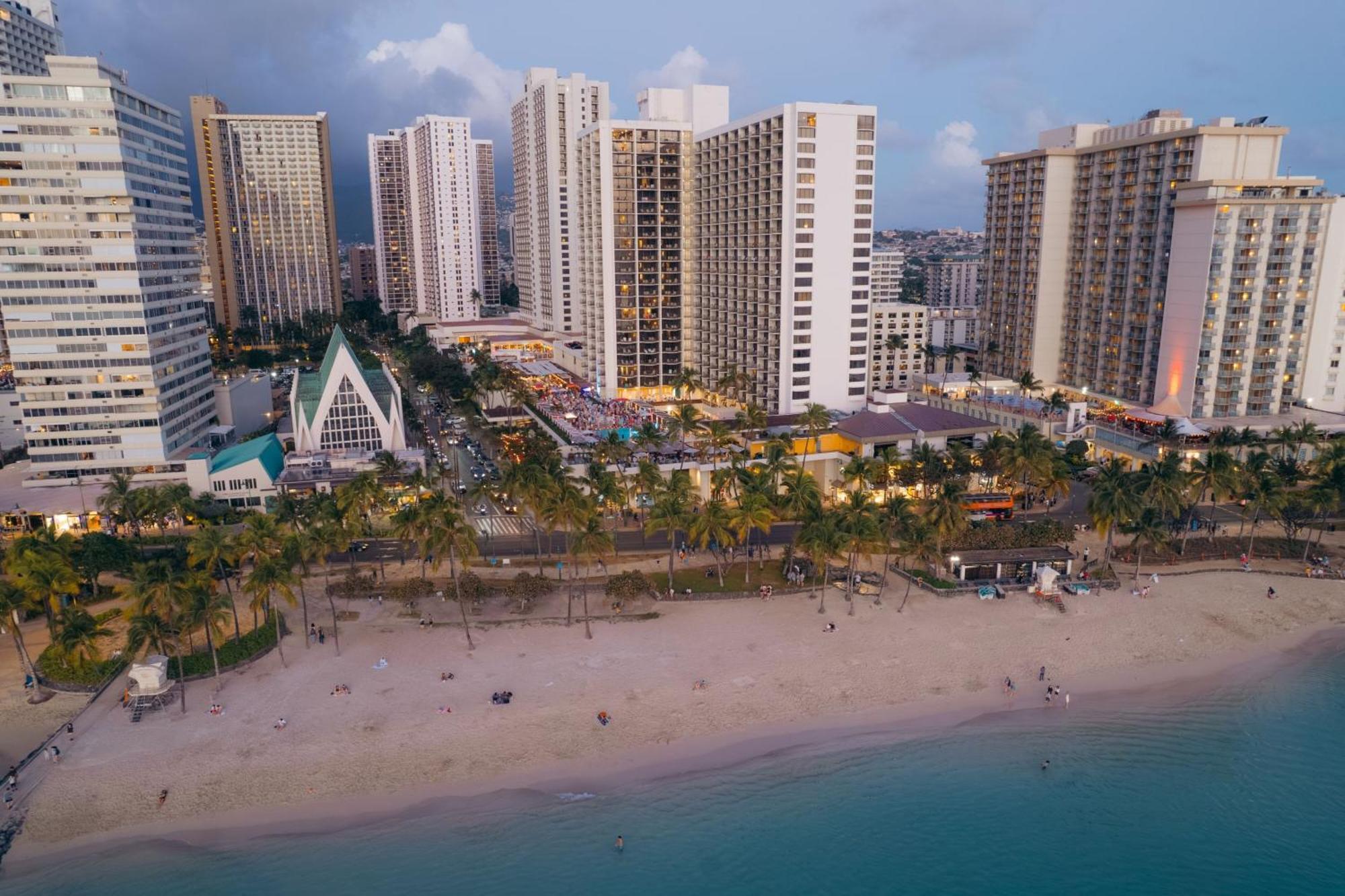 Waikiki Beach Marriott Resort & Spa Гонолулу Экстерьер фото